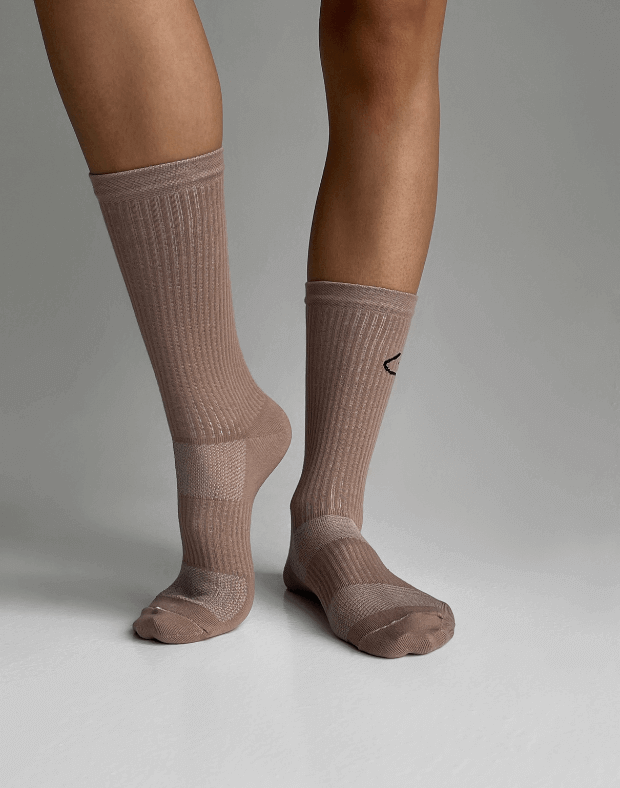 Шкарпетки логотип збоку, коричневі - Фото 1