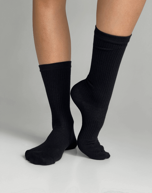 Шкарпетки логотип збоку, чорні - Фото 1