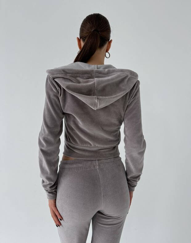 Вкорочений велюровий жіночий худі на блискавці, сірий - Фото 2