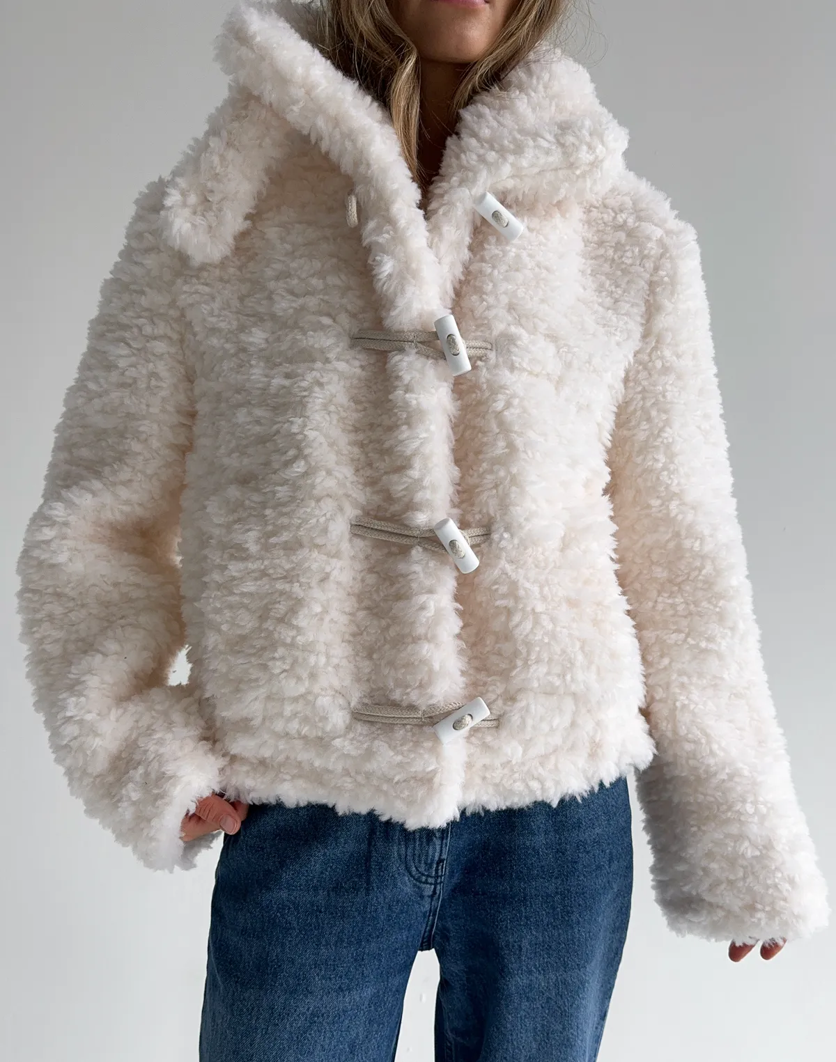 Курточка тедді з натуральної 100% вовни з воротом-стійкою, біла - Фото 1