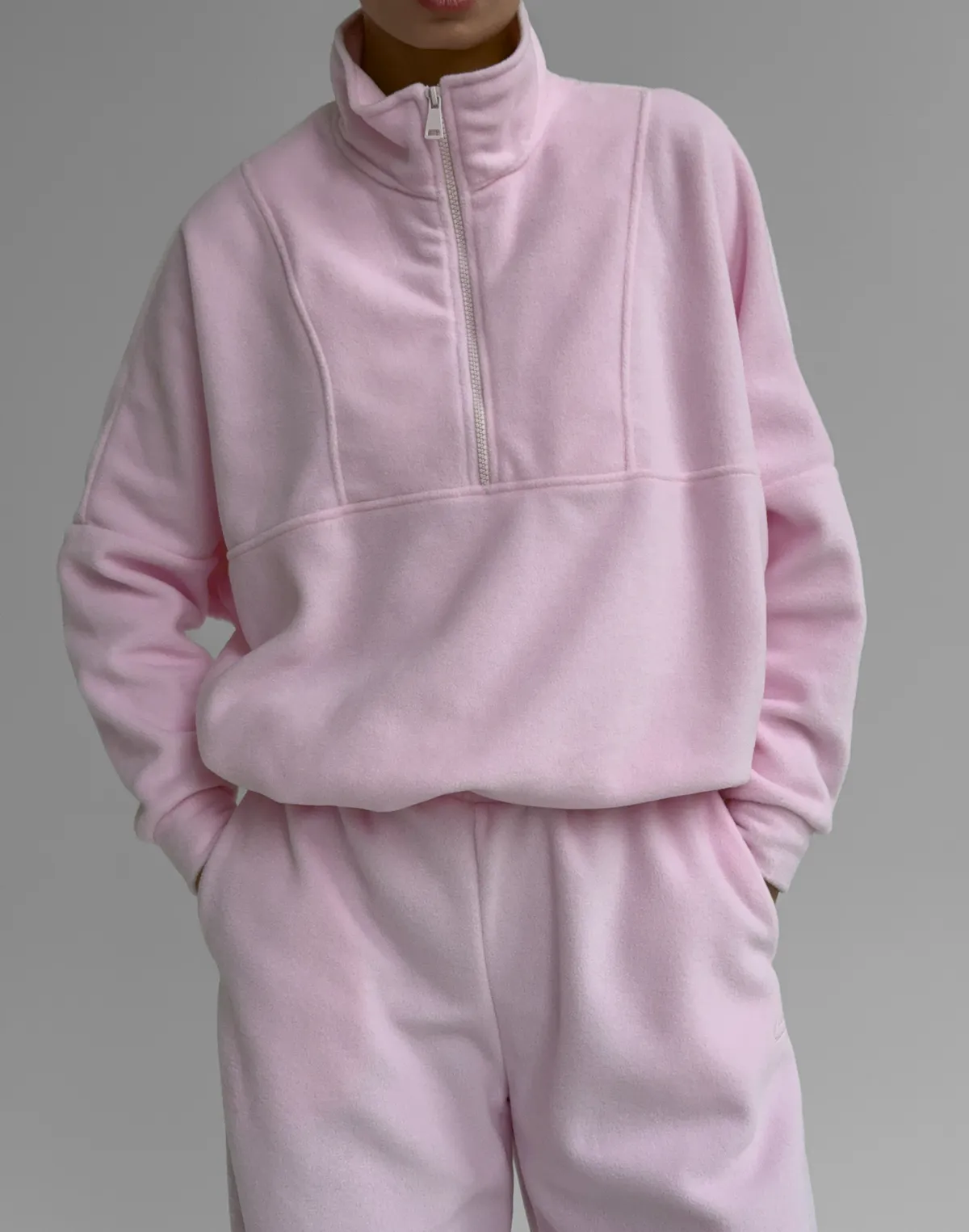 Світшот з декоративними швами флісовий, ніжно рожевий - Фото 1