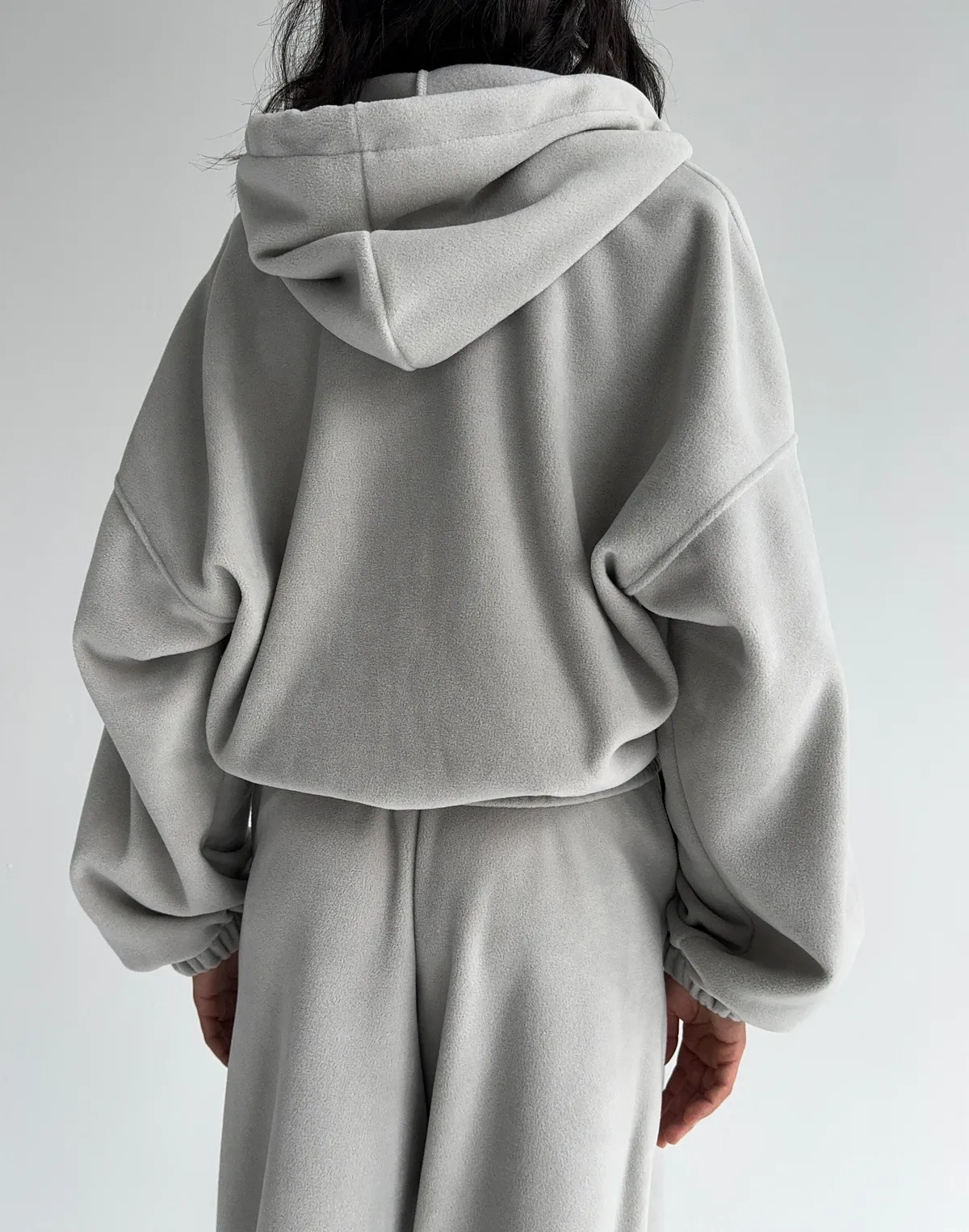Худі вкорочений на блискавці з широким поясом, світлий сірий - Фото 2