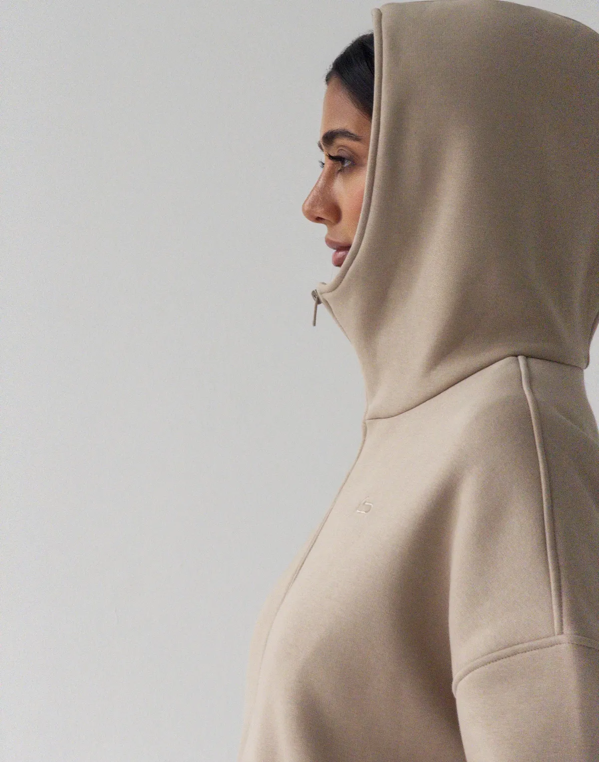 Зіпер з начосом та високим коміром, лате - Фото 8