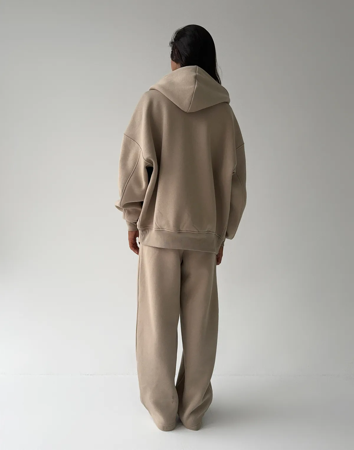 Комплект з начосом зіпер з високим коміром та штани вільного прямого крою, лате - Фото 2