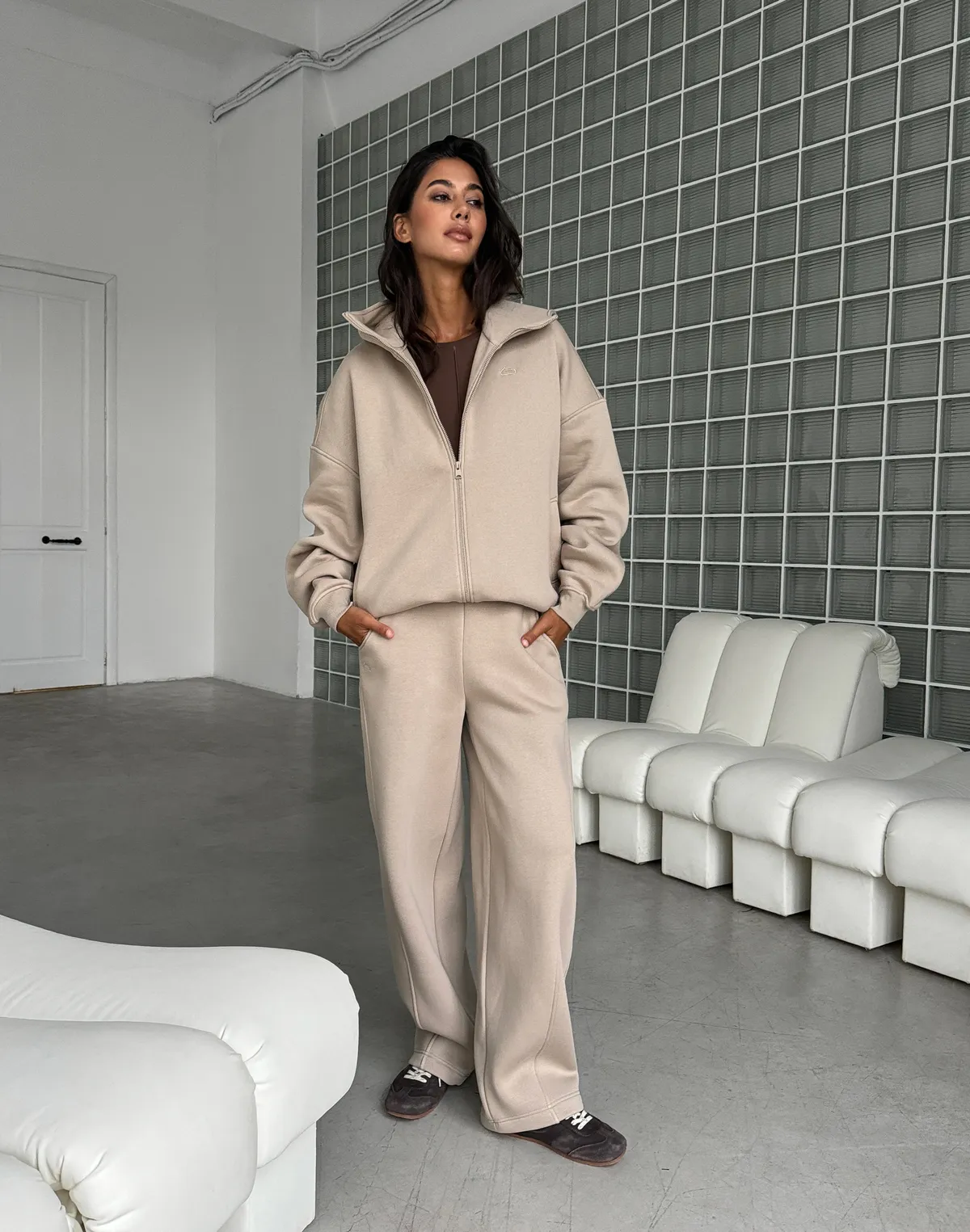 Штани з начосом вільного прямого крою, лате - Фото 4