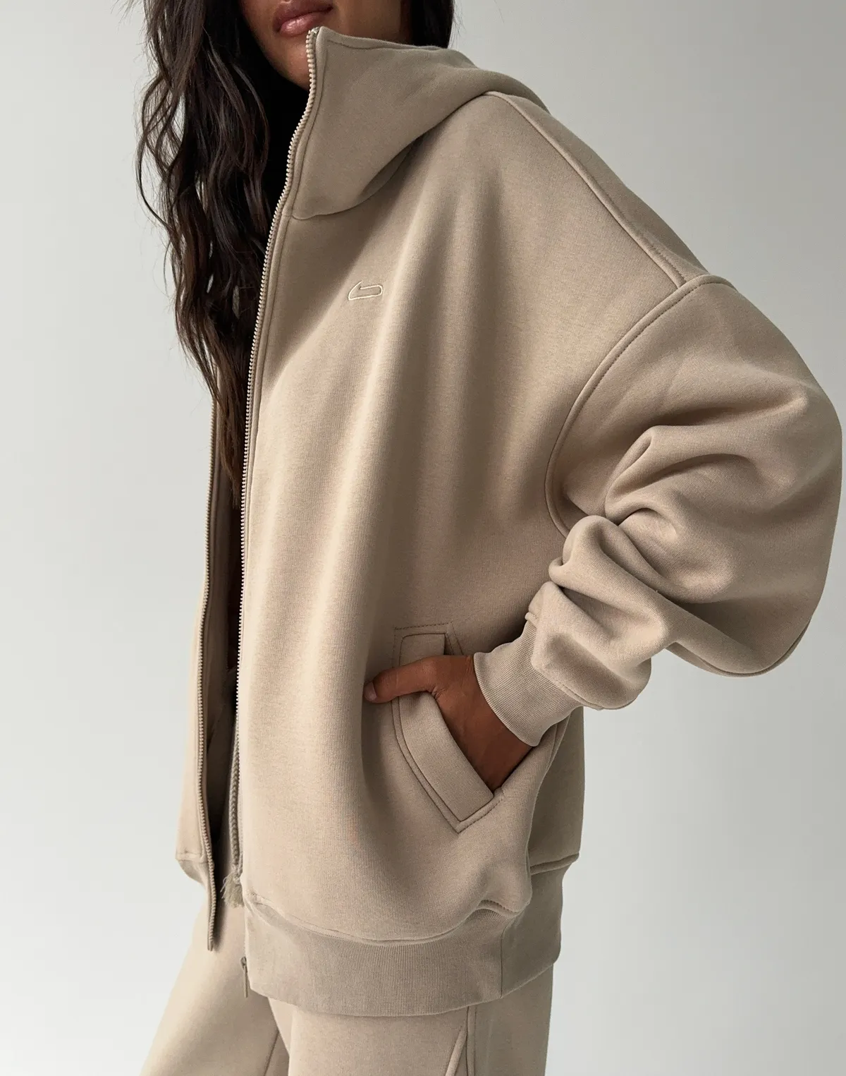 Зіпер з начосом та високим коміром, лате - Фото 6