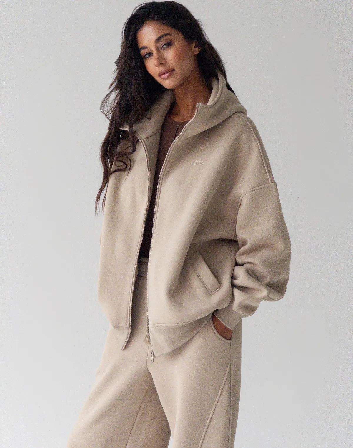 Зіпер з начосом та високим коміром, лате - Фото 3