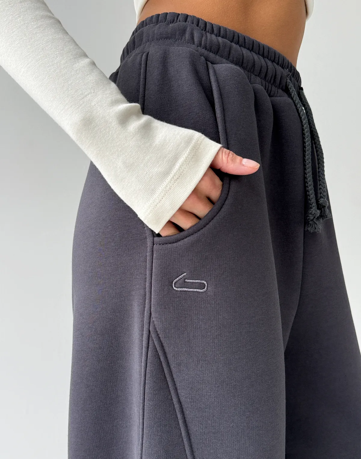 Штани з начосом вільного прямого крою, антрацит - Фото 6